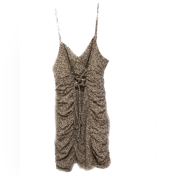 Beautiful floral short dress - Picture 8 of 9